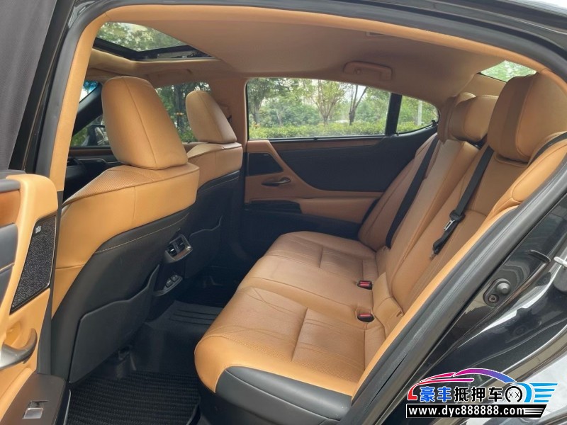 22年雷克萨斯ES轿车抵押车出售