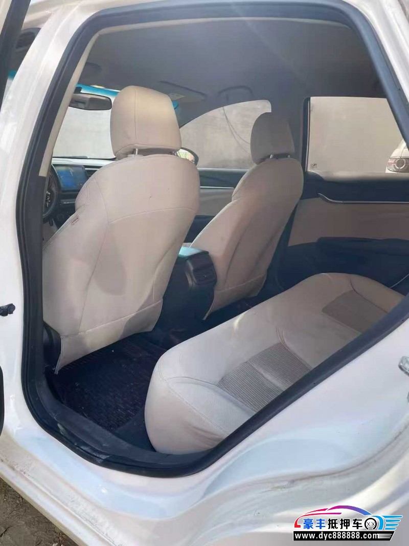 18年别克英朗轿车抵押车出售