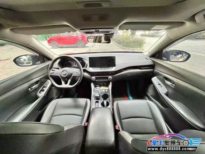 22年日产轩逸轿车抵押车出售