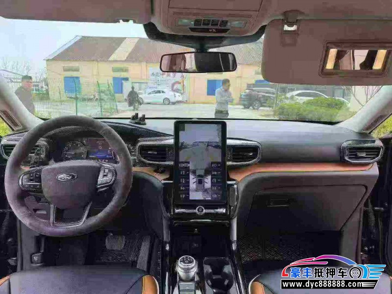 22年福特探险者轿车抵押车出售