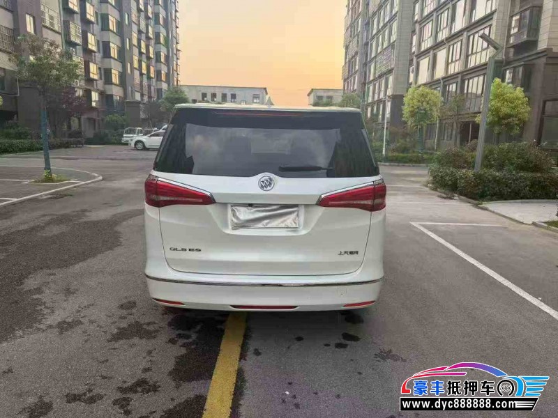 19年别克GL8轿车抵押车出售