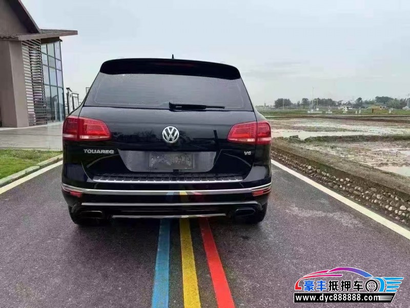 17年大众途锐轿车抵押车出售