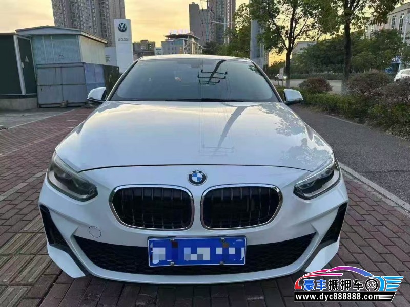 20年宝马1系轿车抵押车出售