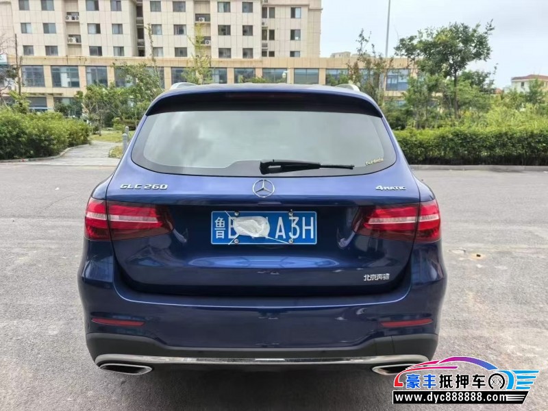 18年奔驰GLC轿车抵押车出售