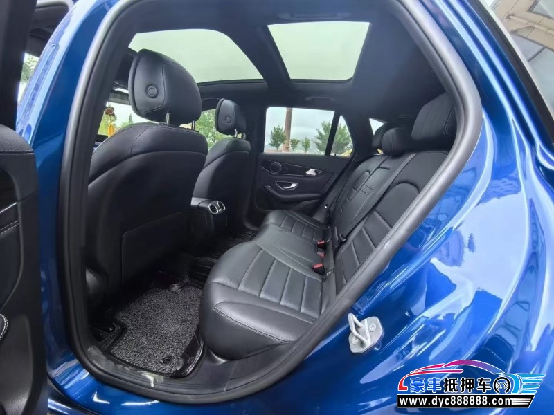 18年奔驰GLC轿车抵押车出售