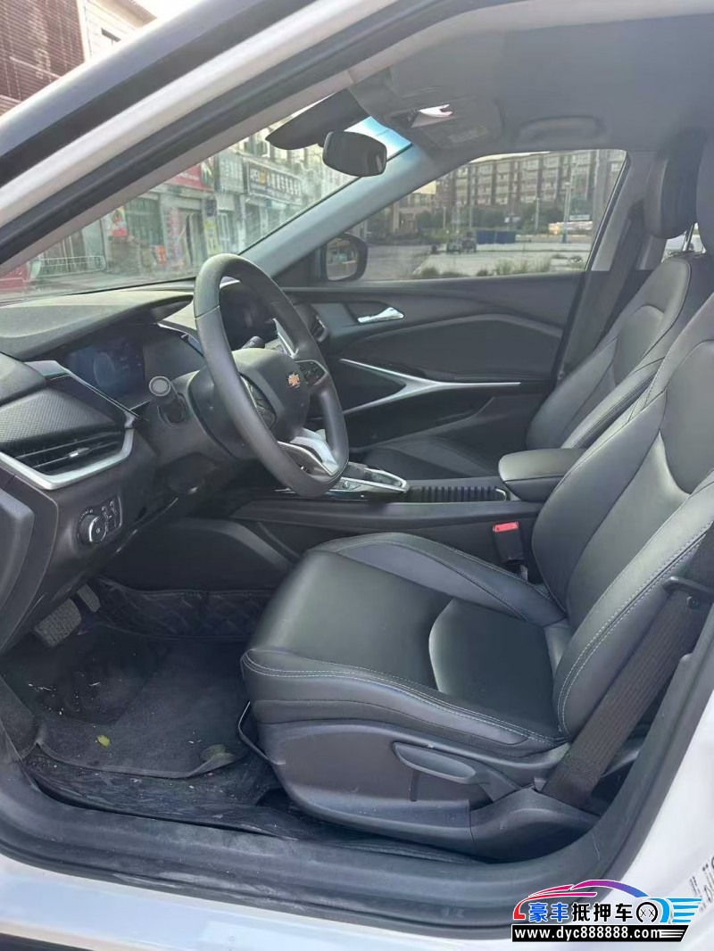 24年雪佛兰畅巡轿车抵押车出售