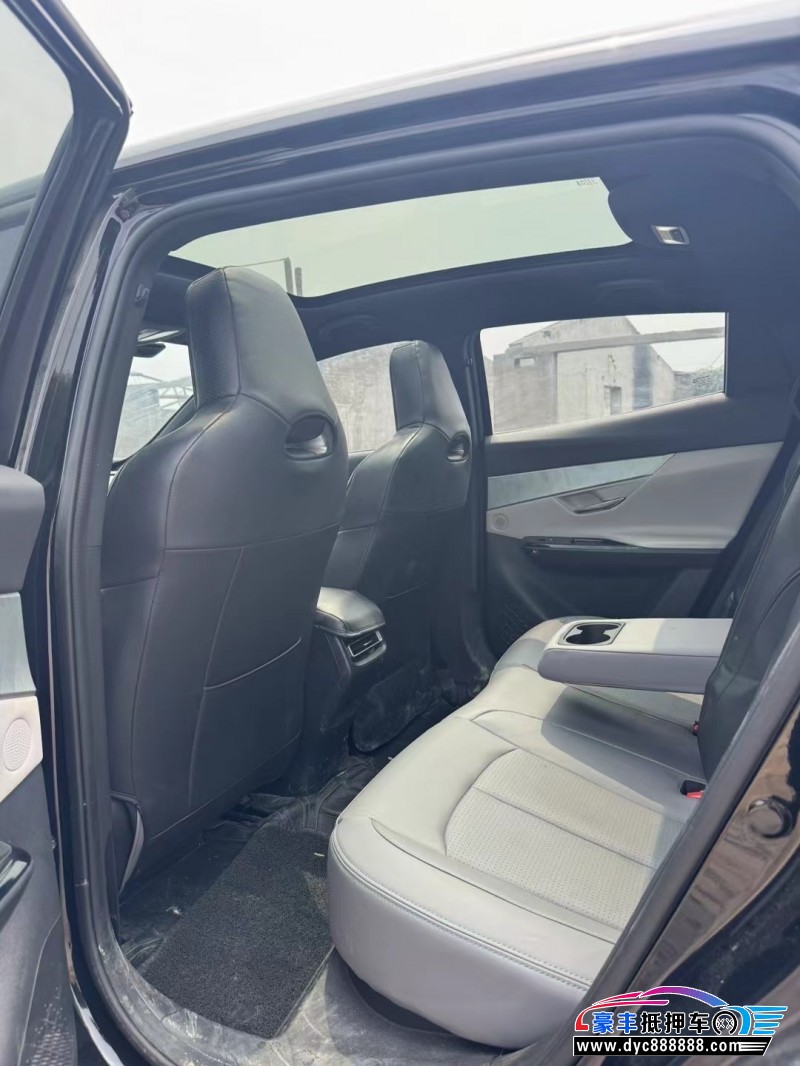 23年长安长安UNI轿车抵押车出售