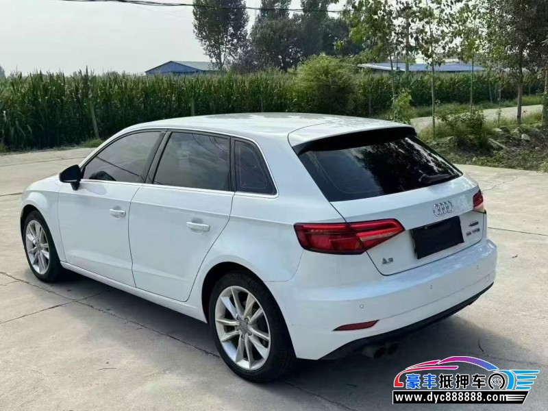 17年奥迪A3轿车抵押车出售