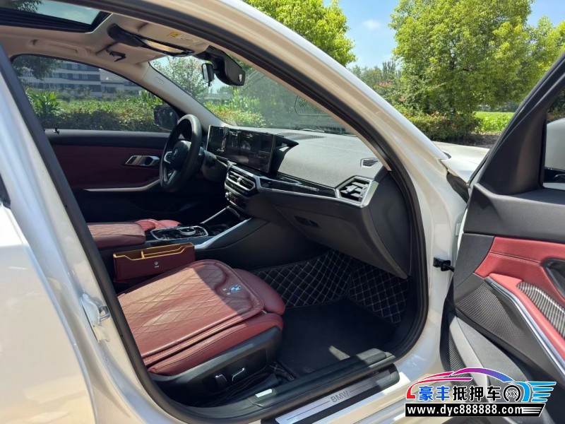 24年宝马i3轿车抵押车出售