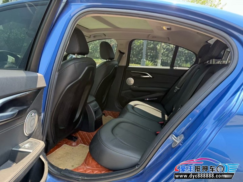 19年宝马1系轿车抵押车出售