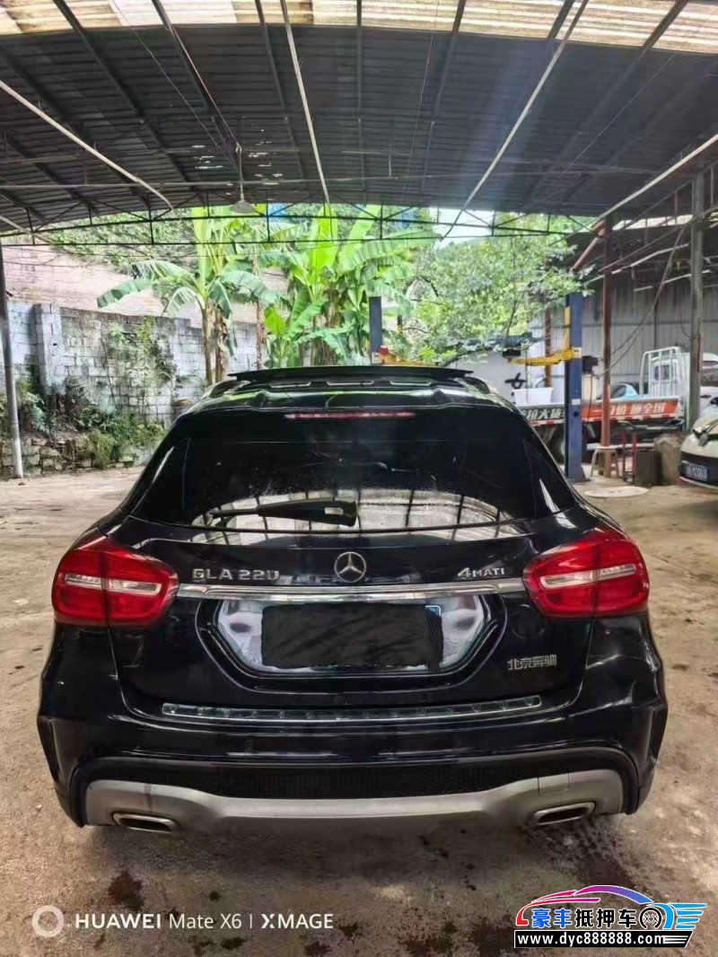 16年奔驰GLA轿车抵押车出售