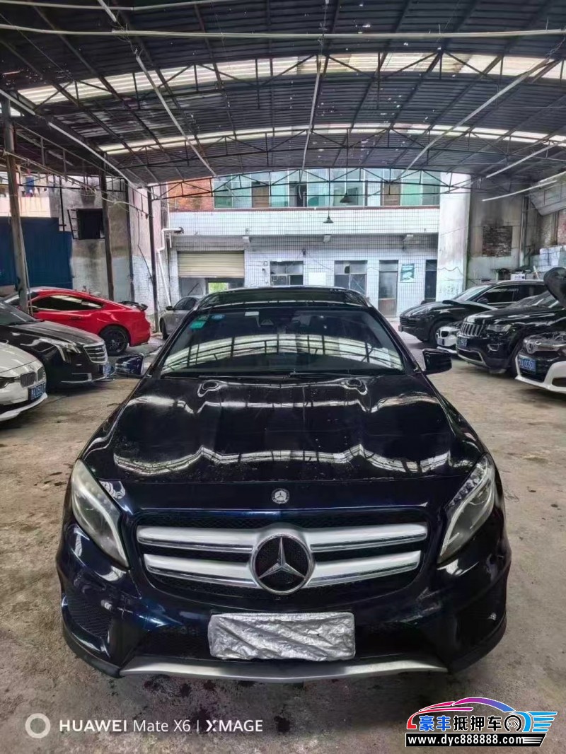 16年奔驰GLA轿车抵押车出售