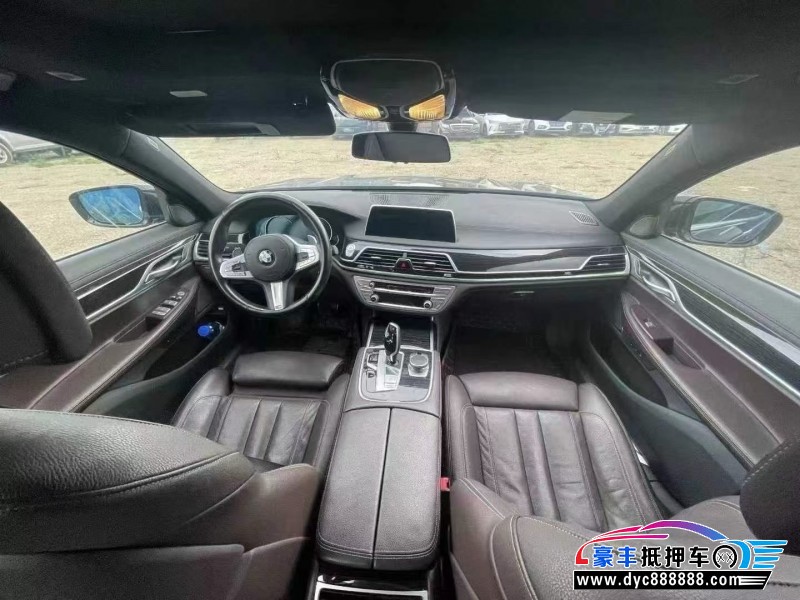 19年宝马7系轿车抵押车出售