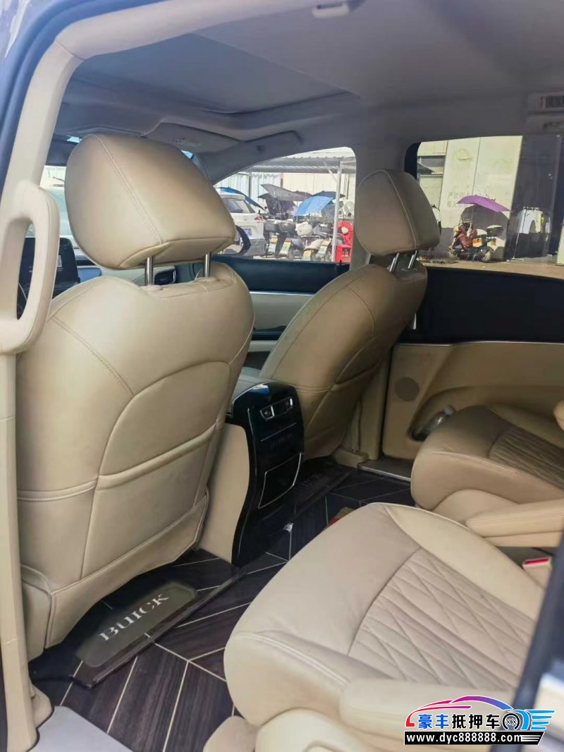 23年别克GL8轿车抵押车出售