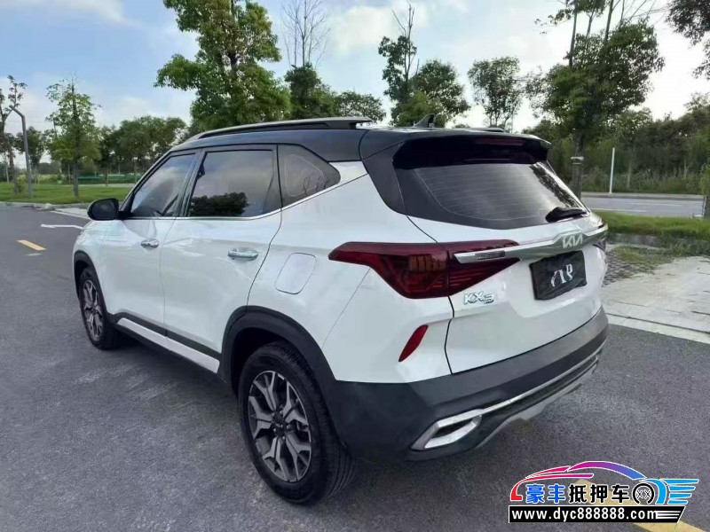 21年起亚KX3轿车抵押车出售