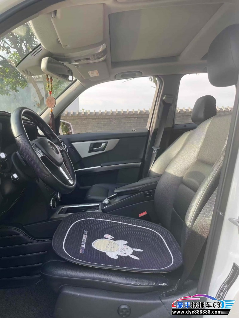 14年奔驰GLK轿车抵押车出售