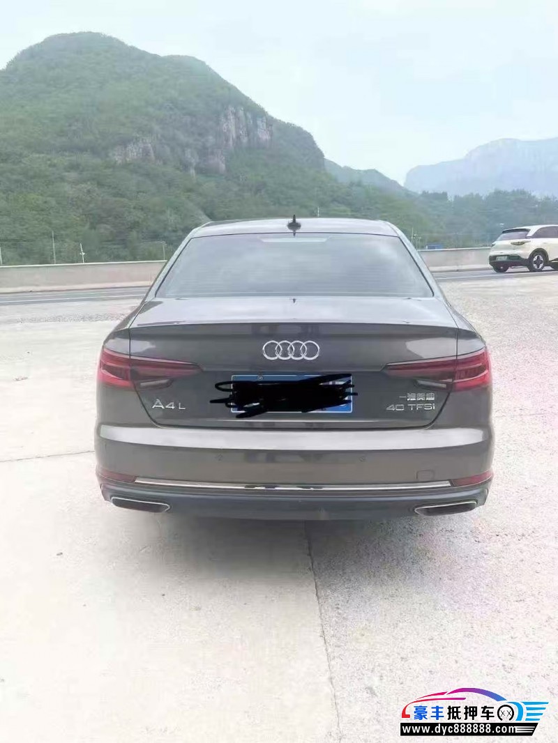 19年奥迪A4L轿车抵押车出售
