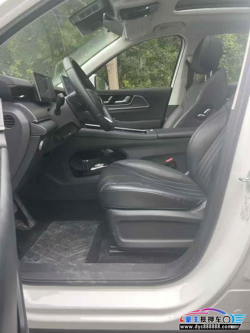 24年奇瑞风云轿车抵押车出售