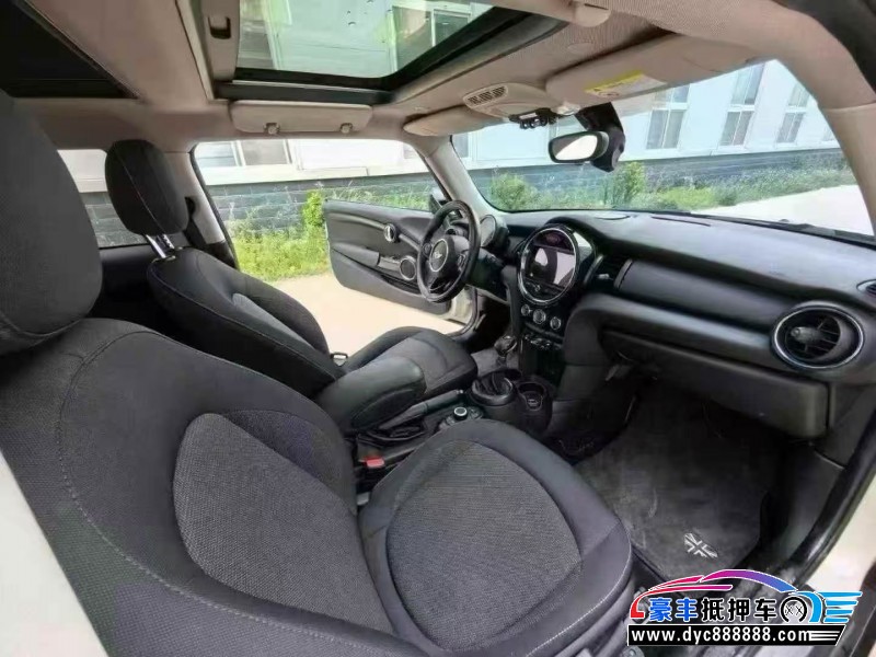 17年宝马MINI轿车抵押车出售