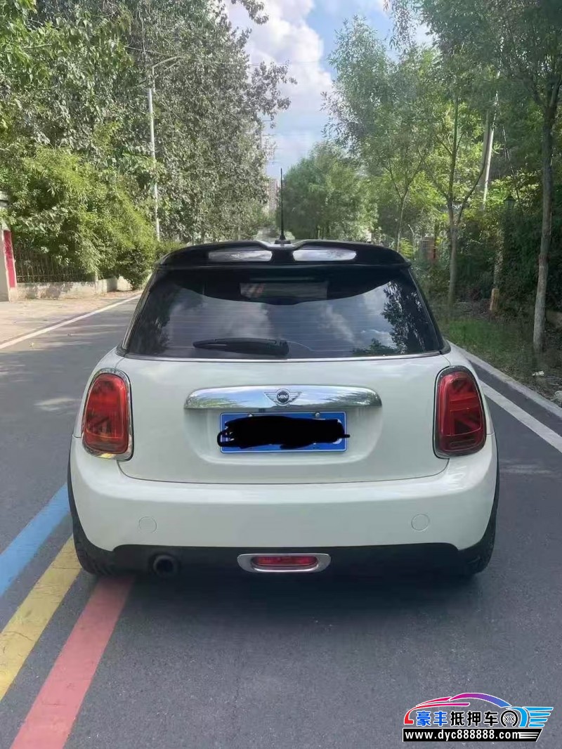 17年宝马MINI轿车抵押车出售