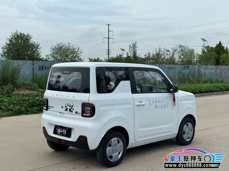 25年吉利熊猫轿车抵押车出售