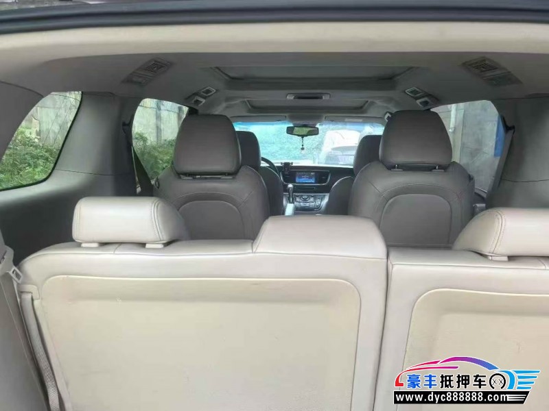 14年别克GL8轿车抵押车出售