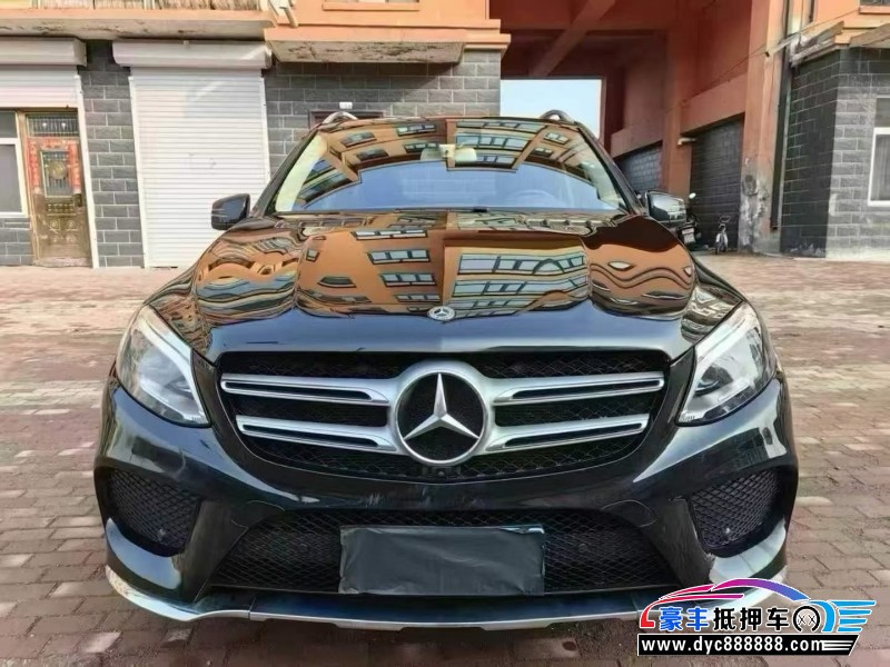 18年奔驰GLE轿车抵押车出售