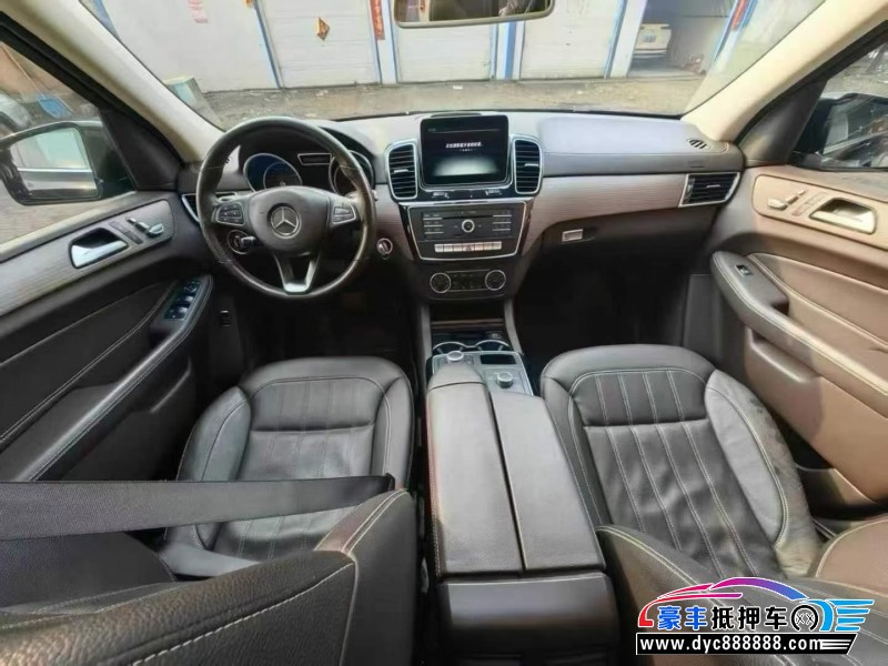 18年奔驰GLE轿车抵押车出售
