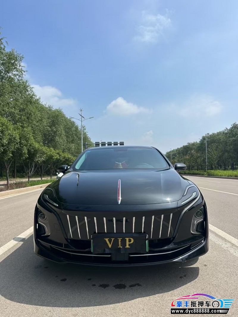 25年红旗EQM5轿车抵押车出售