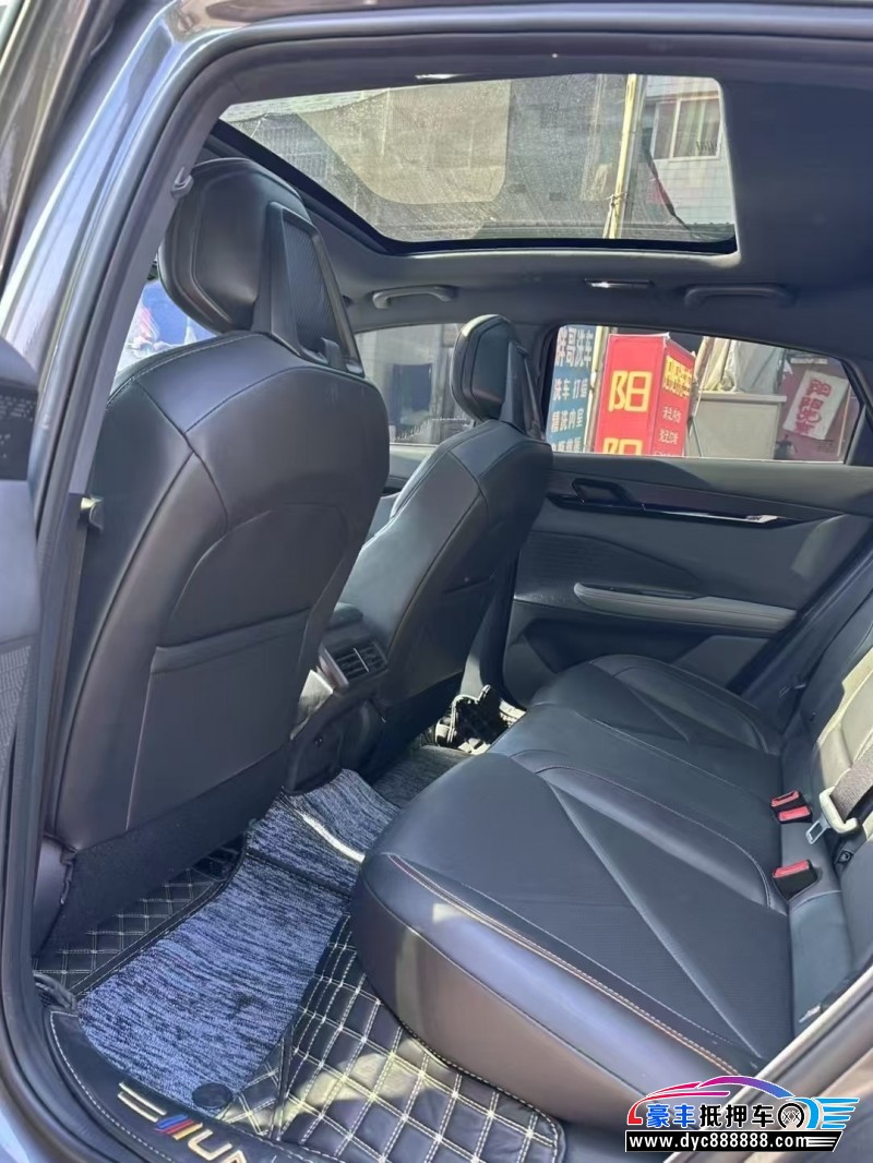 23年长安长安UNI轿车抵押车出售