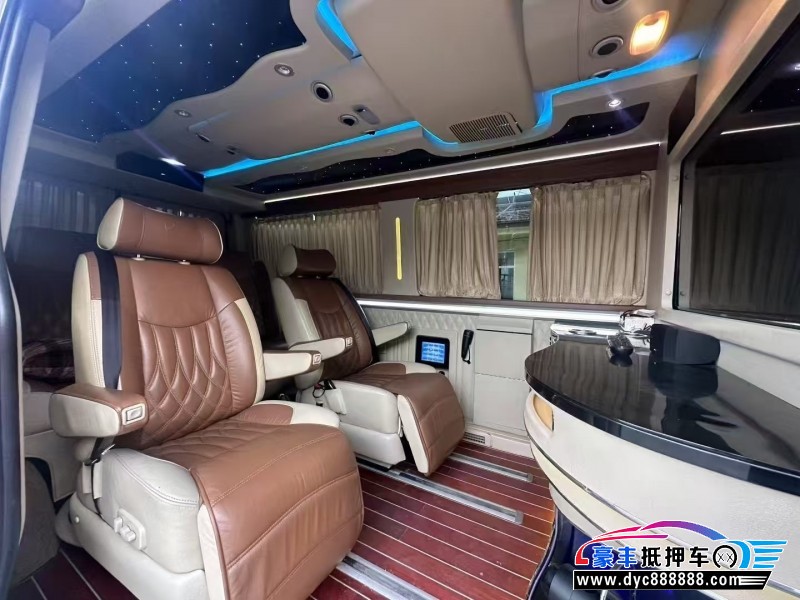 14年奔驰斯宾特轿车抵押车出售