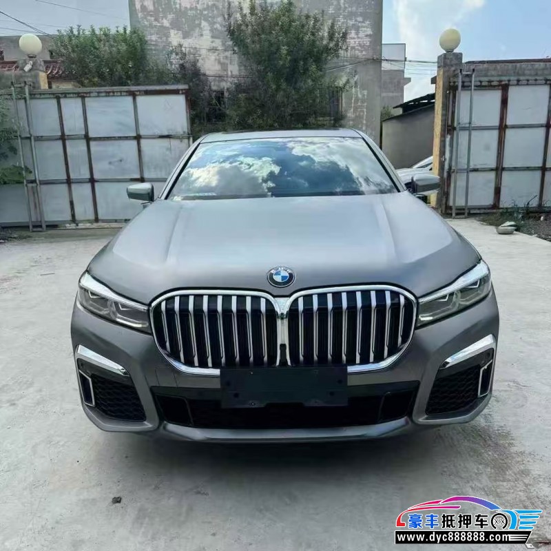 20年宝马7系轿车抵押车出售