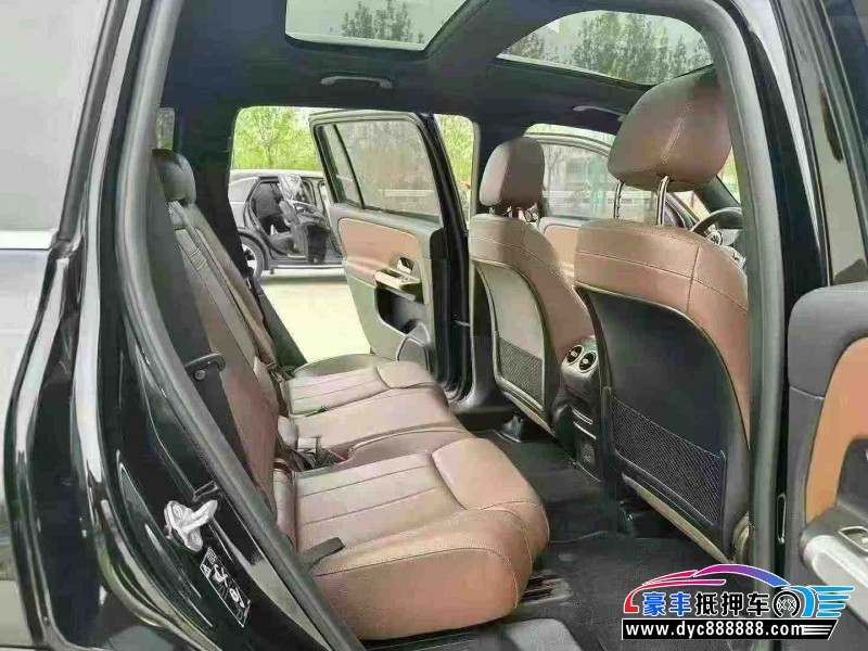 21年奔驰GLB轿车抵押车出售