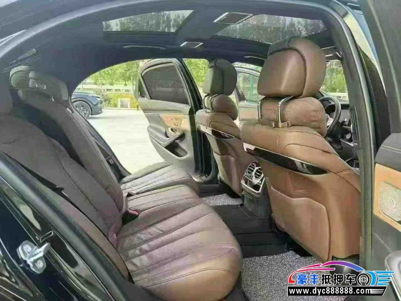 21年奔驰S轿车抵押车出售