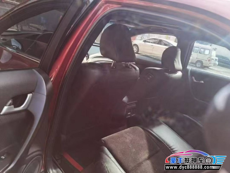 13年本田思铂睿轿车抵押车出售