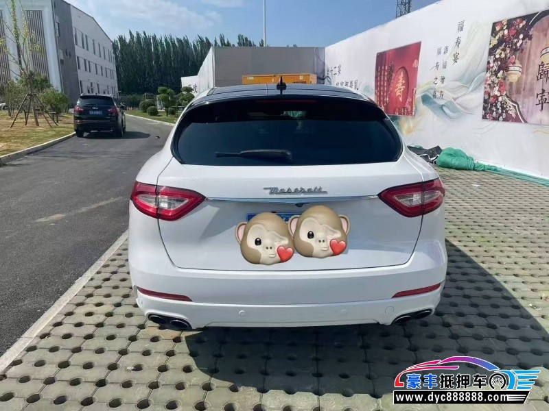 18年玛莎拉蒂莱万特轿车抵押车出售