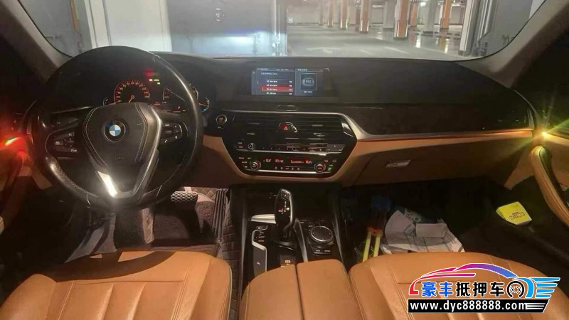 17年宝马5系轿车抵押车出售