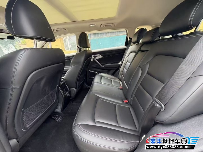 18年吉利博越轿车抵押车出售