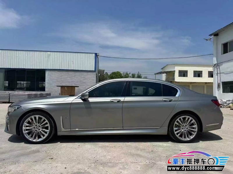 20年宝马7系轿车抵押车出售