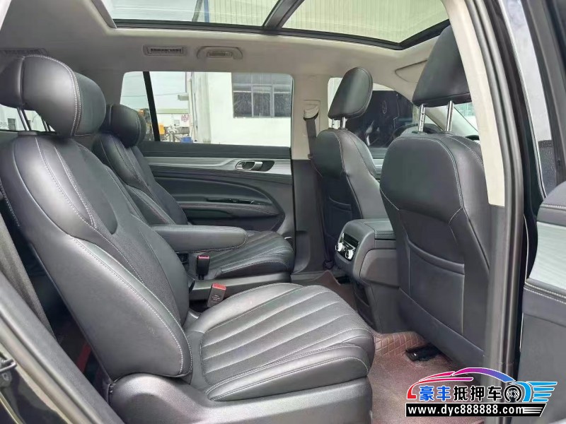 24年福特领裕轿车抵押车出售