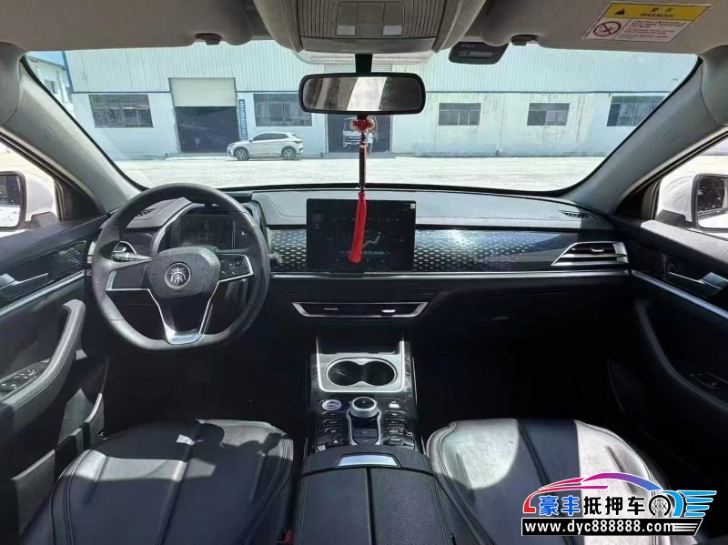 23年比亚迪秦轿车抵押车出售