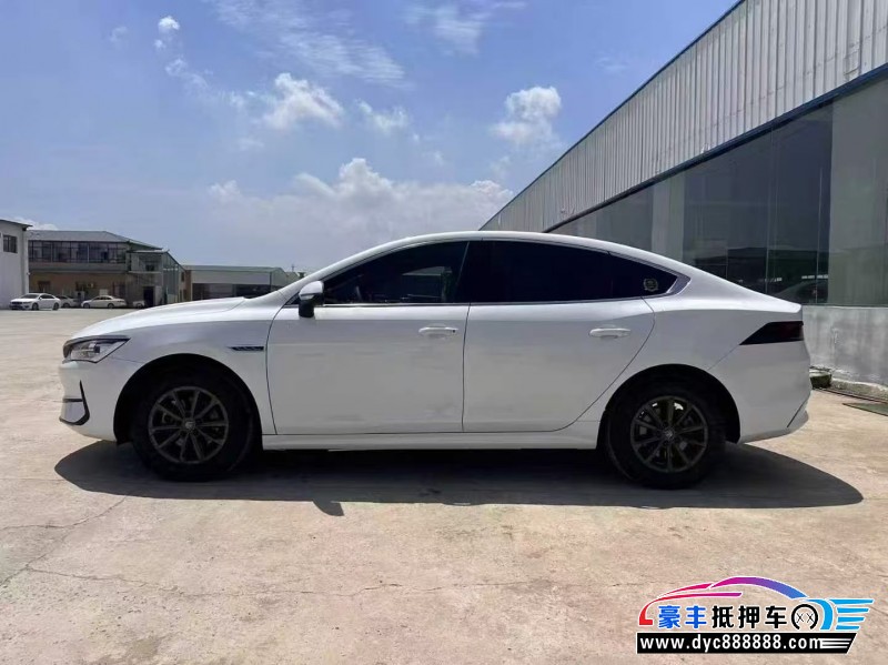 23年比亚迪秦轿车抵押车出售