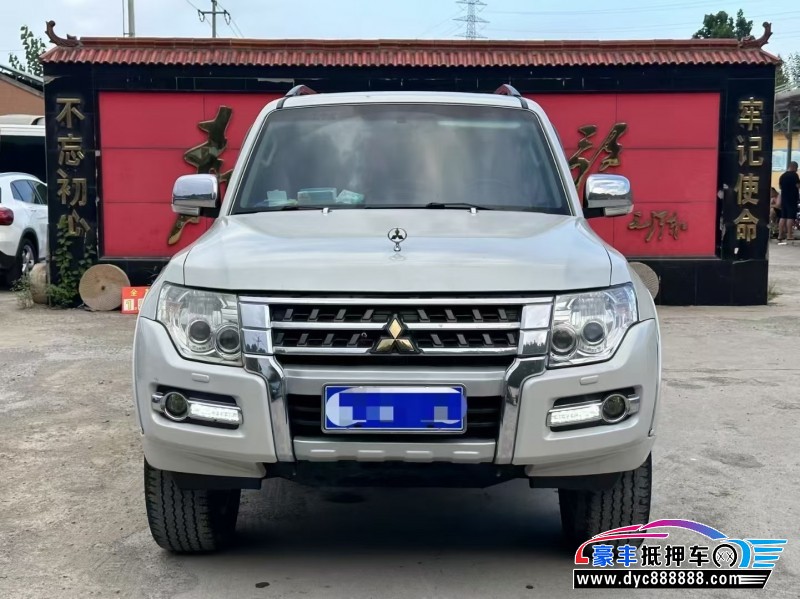 19年三菱帕杰罗SUV抵押车出售