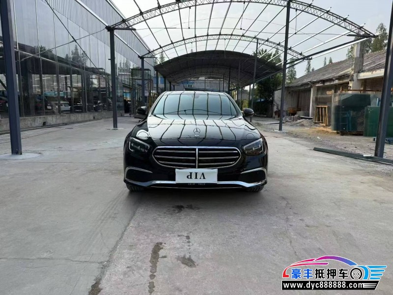 22年奔驰E轿车抵押车出售