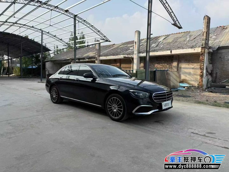 22年奔驰E轿车抵押车出售