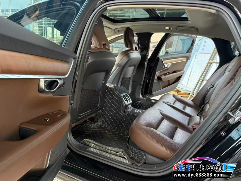 18年沃尔沃S90轿车抵押车出售