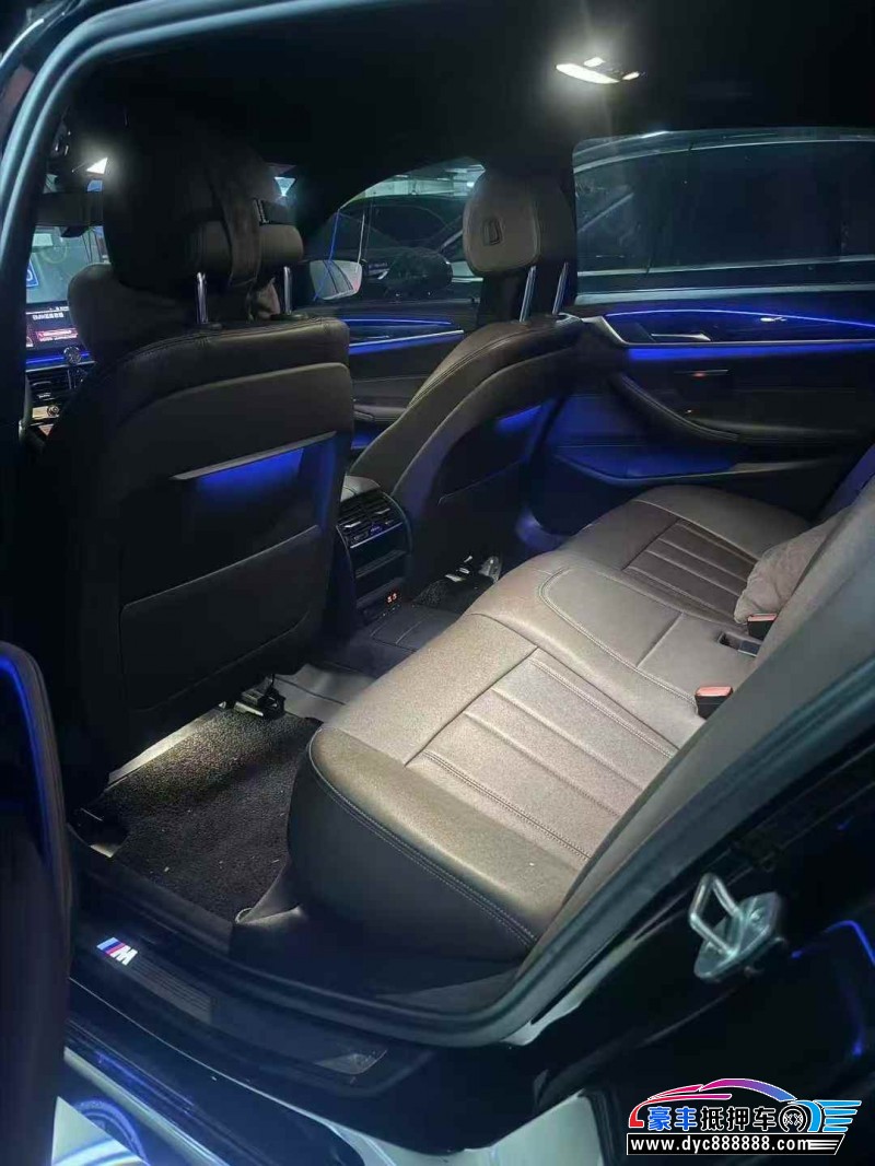 20年宝马5系轿车抵押车出售