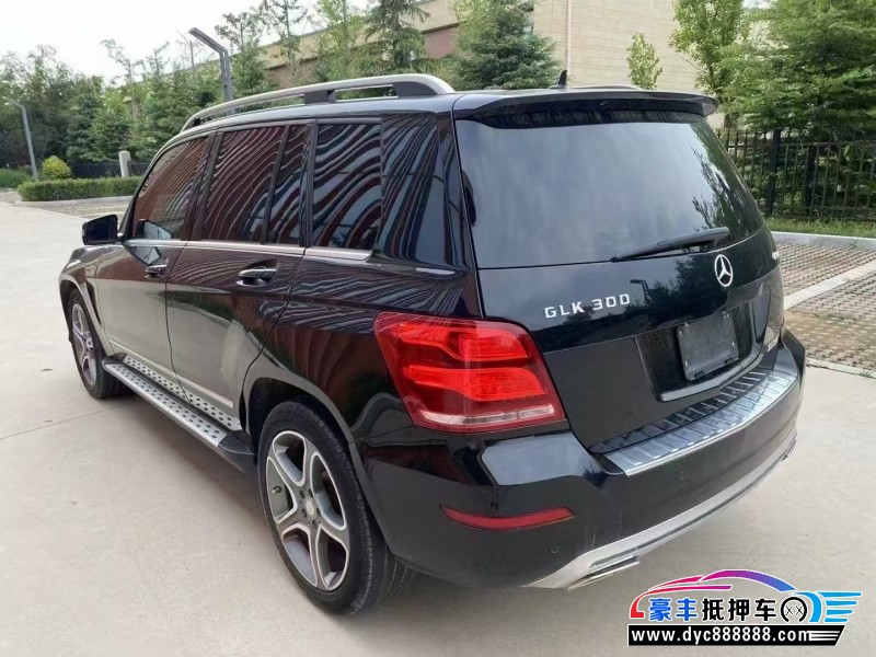 15年奔驰GLK轿车抵押车出售