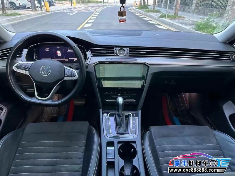 21年大众迈腾轿车抵押车出售