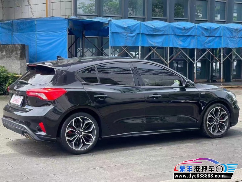 20年福特福克斯轿车抵押车出售